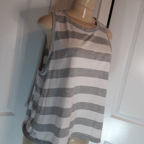 Calvin Klein Performance Gray & White Stripe Women's Sport Tank Top - Picture 5 of 12